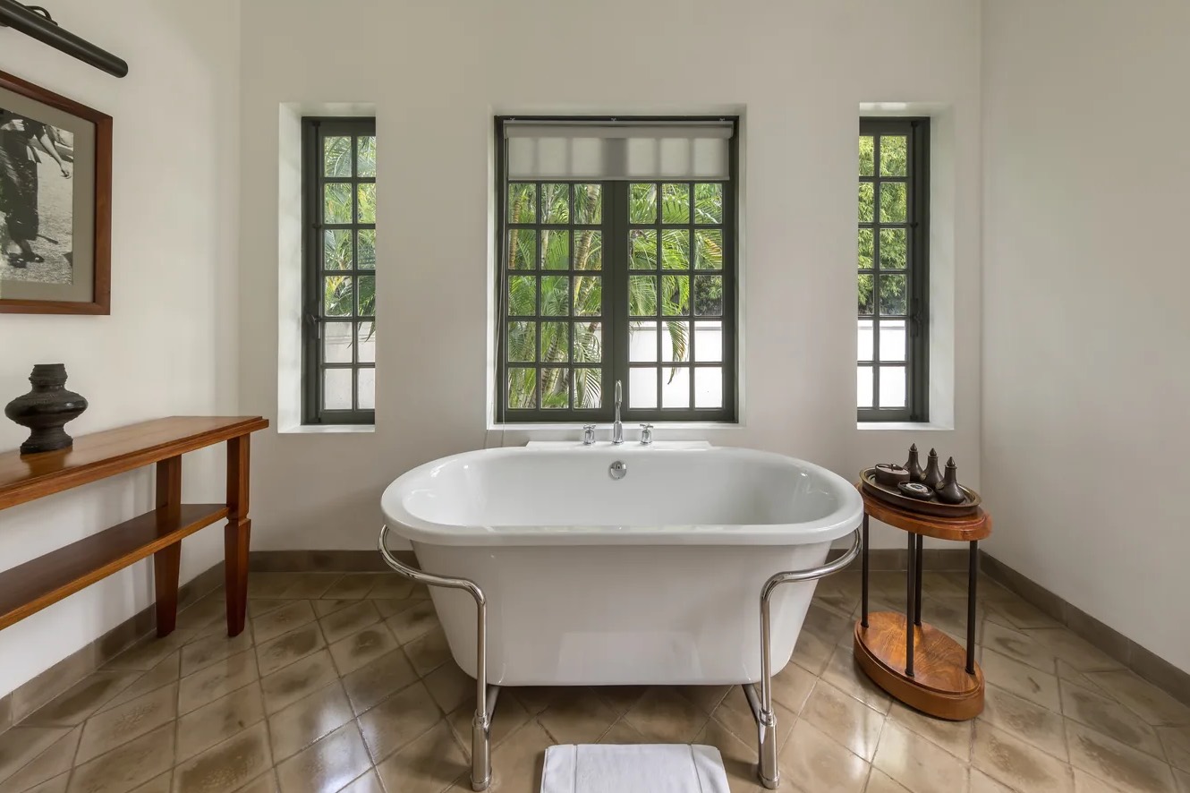 Bathroom Water Damage Cleanup in Staten Island, NY